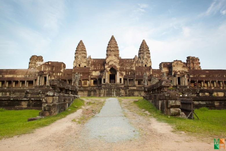 Mẫu tranh dán tường phong cảnh 3d đẹp LA - 073